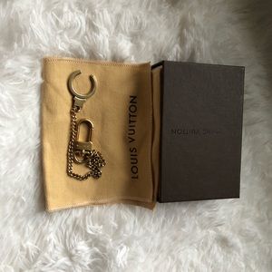 Louis Vuitton chain extender